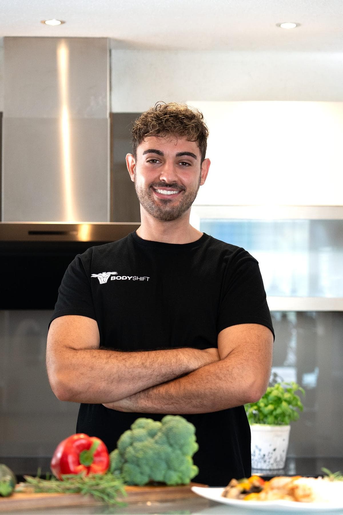 Dario Legorano, Ernährungscoach, in seiner Küche