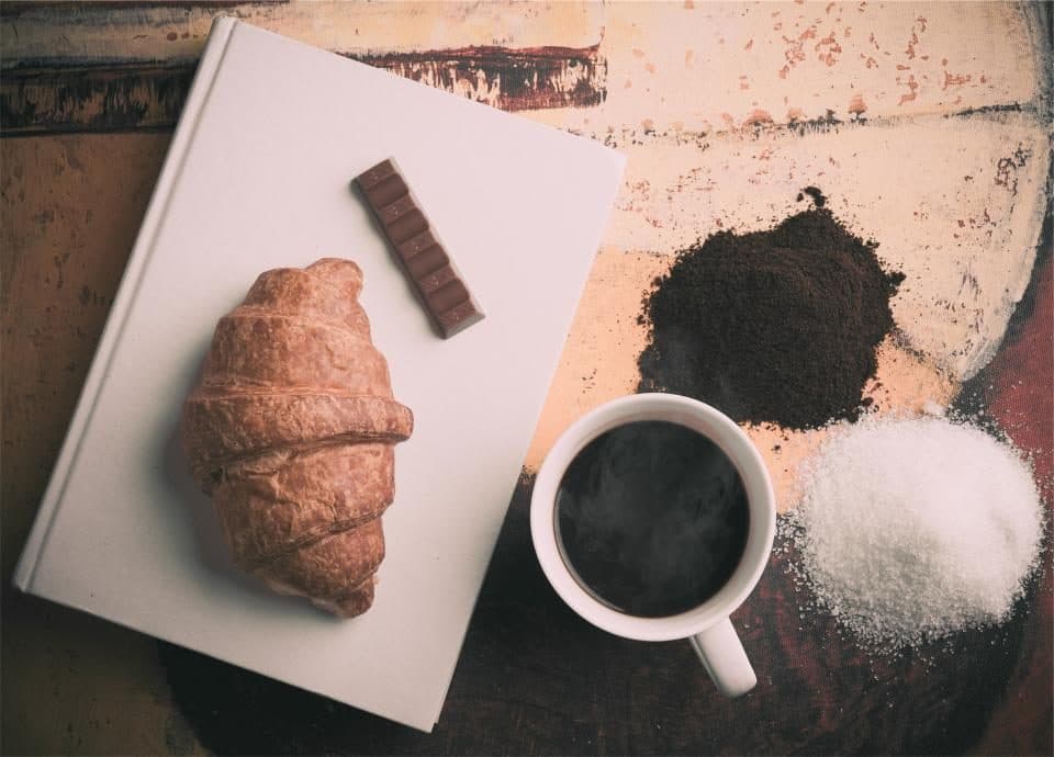 Afternoon cravings: why they happen and what helps