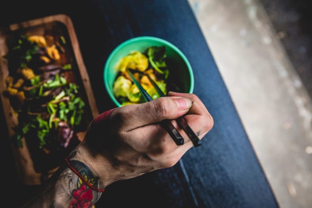 Eating slowly: simple but effective